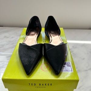 Ted Baker cut out pointed toe black flats size 7
